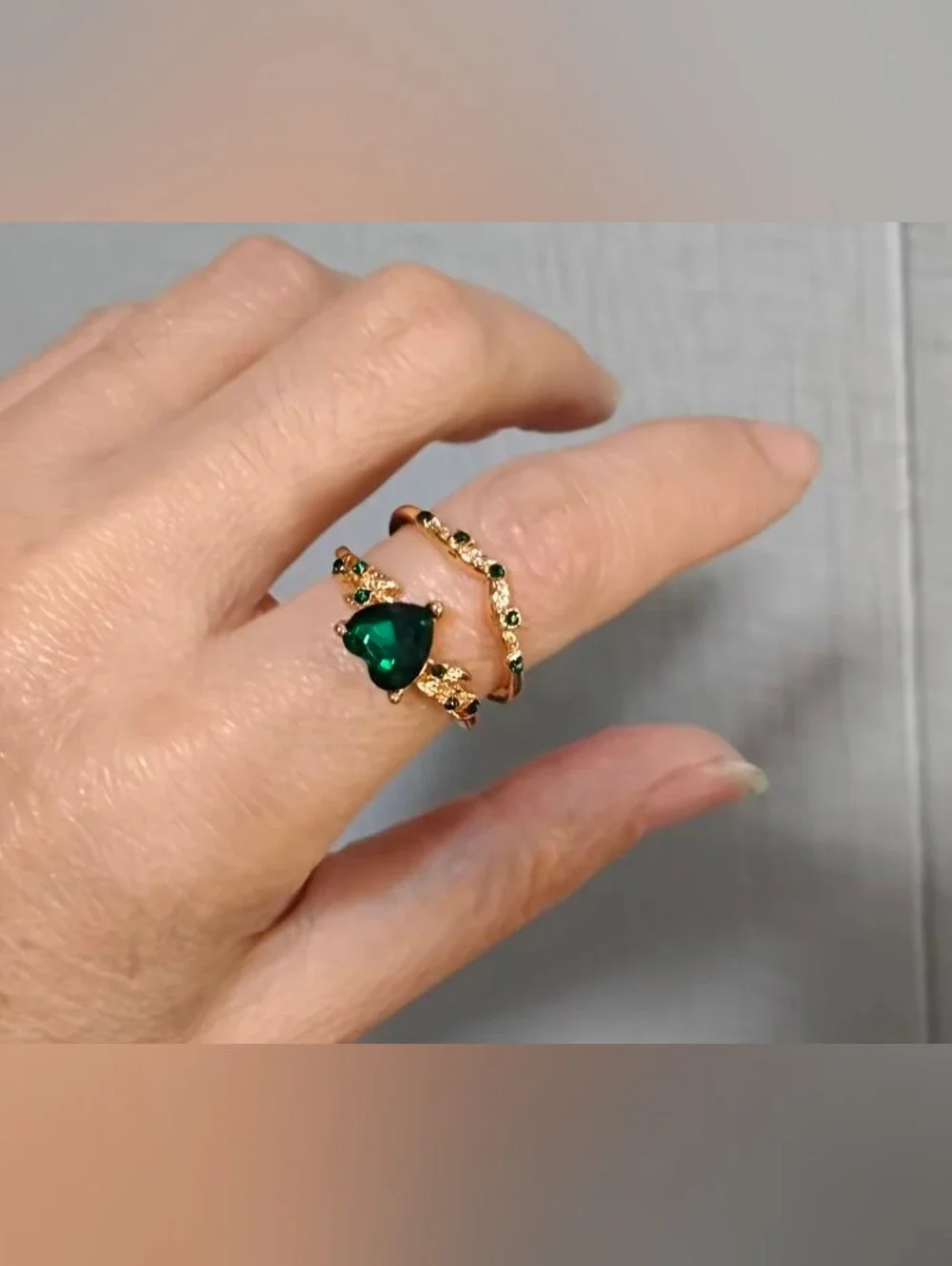 $8 Each Or Bundle 5/$20 Green Heart Emerald Gold Colored Ring Set Size 8